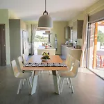 Afrala Summerhouse * Chavriáta